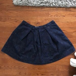 Gap skirt